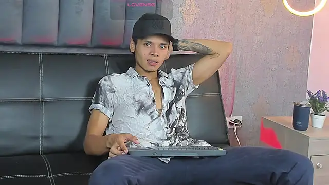 Snapshot of Alejandroo_Montenegro chatting on 18, 3, 2026 Alejandroo Montenegro online show from 18, 3, 2026