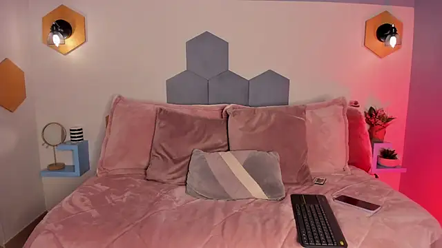 Snapshot of Afrodita_sweeet chatting on 25, 2, 2026 Afrodita sweeet online show from 25, 2, 2026