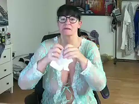 Snapshot of Sylly chatting on 14, 3, 2025 Sylly online show from 14, 3, 2025