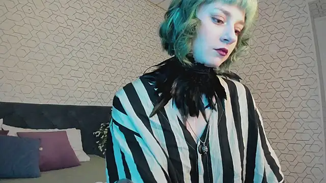 Snapshot of Scarle_Whisper chatting on 11, 5, 2026 Scarle Whisper online show from 11, 5, 2026