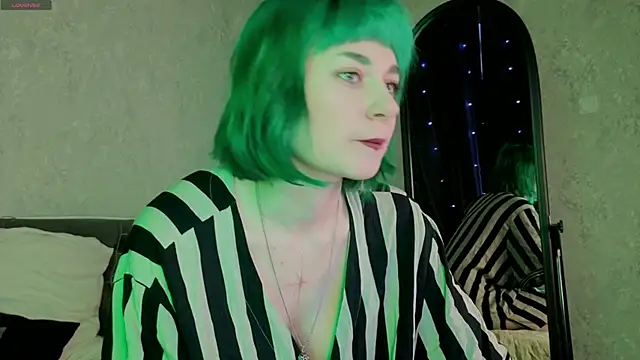 Snapshot of Scarle_Whisper chatting on 19, 5, 2026 Scarle Whisper online show from 19, 5, 2026