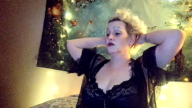 Blondie the librarian online show from 4, 3, 2026