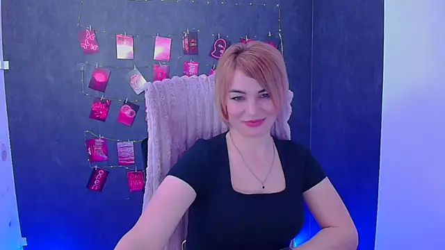 CuttieEmma online show from 8, 4, 2026