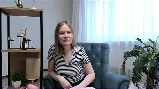 Snapshot of CleliaRostek chatting on 15, 2, 2026 CleliaRostek online show from 15, 2, 2026