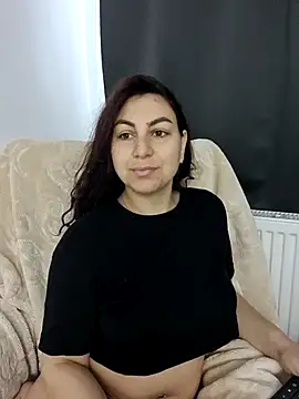 Snapshot of AbellaDesiree chatting on 1, 4, 2026 AbellaDesiree online show from 1, 4, 2026
