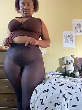 Snapshot of MeekyCurvyAss chatting on 22, 7, 2026 MeekyCurvyAss online show from 22, 7, 2026