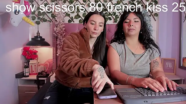 Valkiria-and-Dione online show from 25, 5, 2026