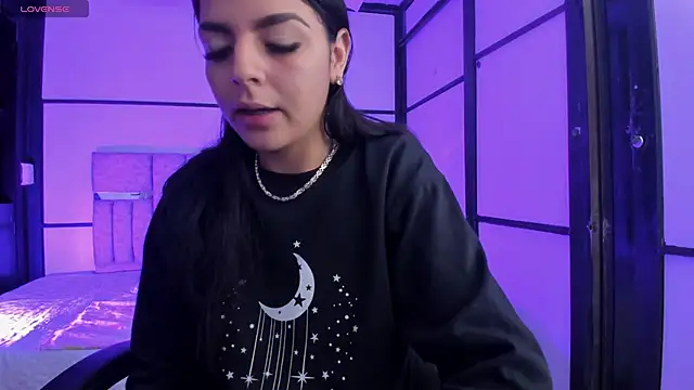 KarelyMitchel online show from 7, 2, 2026