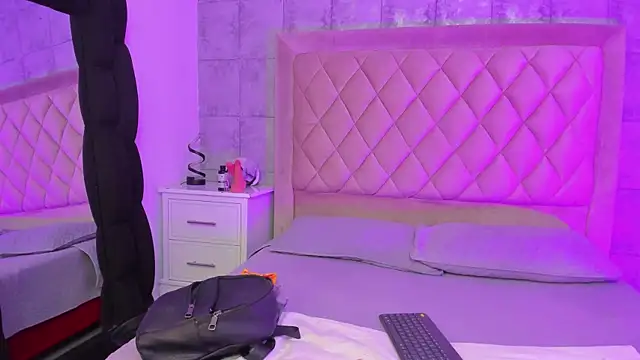 CleoFoxx  online show from 9, 2, 2026