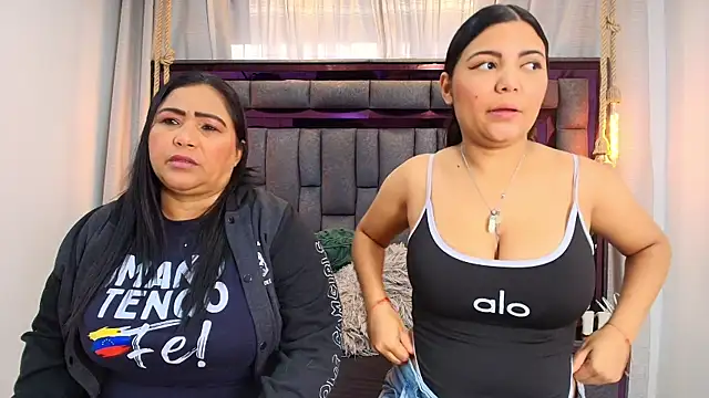 Karina Mendoza online show from 14, 5, 2026