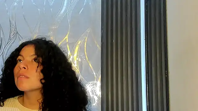 Snapshot of Zoe-yanin chatting on 12, 2, 2026 Zoe-yanin online show from 12, 2, 2026