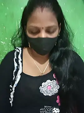 Snapshot of Parul-009 chatting on 17, 7, 2026 Parul-009 online show from 17, 7, 2026