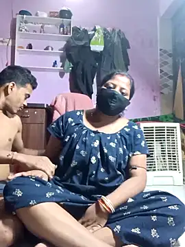 Fetish-Couple2 online show from 19, 3, 2026