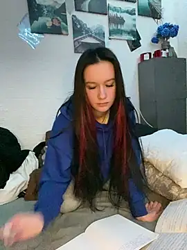 Carolina G0lden online show from 20, 4, 2026