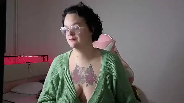 lunatigre4 online show from 5, 2, 2026