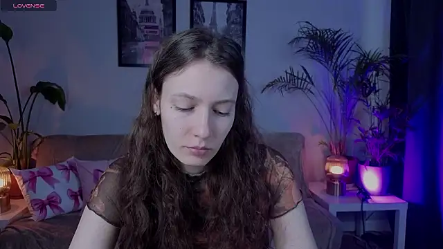 VioletaBloom online show from 10, 2, 2026