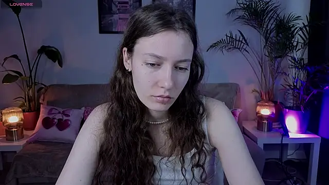 VioletaBloom online show from 12, 2, 2026