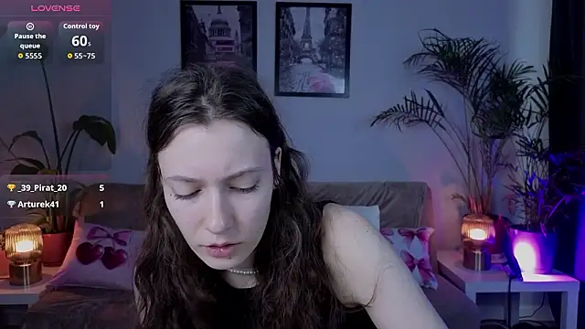 VioletaBloom online show from 13, 2, 2026