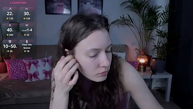 VioletaBloom online show from 18, 2, 2026