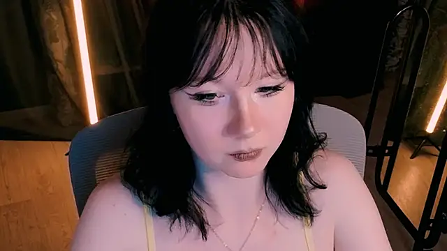 Snapshot of marty_bree chatting on 18, 7, 2026 marty bree online show from 18, 7, 2026