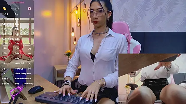 Snapshot of kylliefox_ chatting on 25, 4, 2026 kylliefox online show from 25, 4, 2026