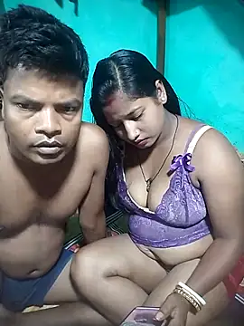 Snapshot of Your_deshibhabi25years chatting on 6, 6, 2026 Your deshibhabi25years online show from 6, 6, 2026
