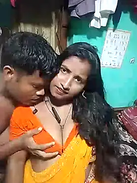 Snapshot of Your_deshibhabi25years chatting on 2, 7, 2026 Your deshibhabi25years online show from 2, 7, 2026