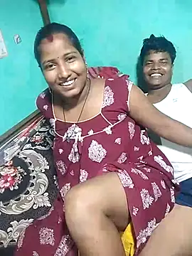 Snapshot of Your_deshibhabi25years chatting on 13, 7, 2026 Your deshibhabi25years online show from 13, 7, 2026
