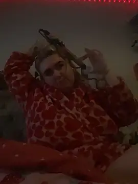 TwoWayT xx online show from 4, 2, 2026