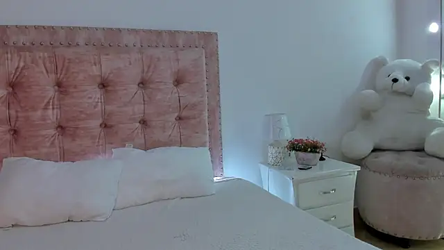 Jennifer Lee  online show from 12, 3, 2026