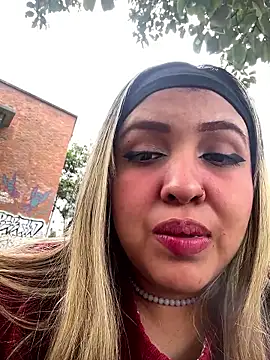 AryMoonxxx online show from 21, 2, 2026