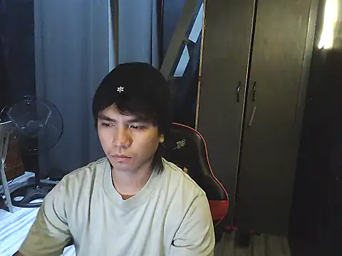 Snapshot of Guy_nextdoor69 chatting on 1, 2, 2026 Guy nextdoor69 online show from 1, 2, 2026