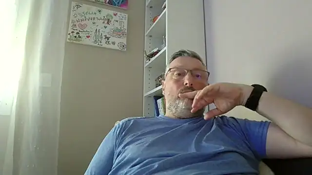 doudou310 online show from 27, 3, 2026