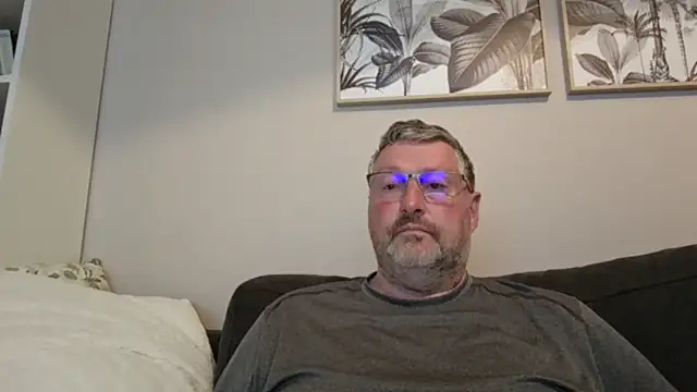 doudou310 online show from 11, 4, 2026