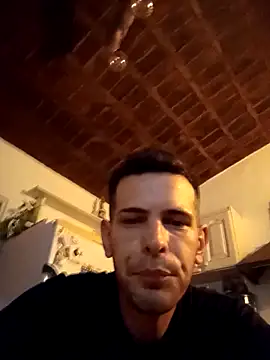 AmorSobra online show from 15, 2, 2026