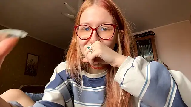 Snapshot of LaureenVielma chatting on 15, 2, 2026 LaureenVielma online show from 15, 2, 2026