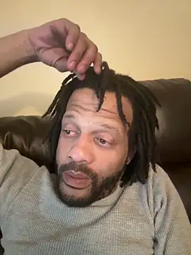 Snapshot of magic_man1085 chatting on 9, 2, 2026 magic man1085 online show from 9, 2, 2026