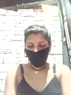 Snapshot of Divya-11431 chatting on 18, 3, 2026 Divya-11431 online show from 18, 3, 2026