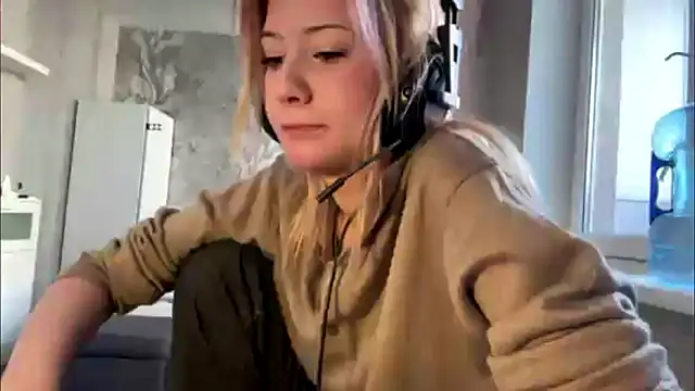 LadyFoxLove online show from 10, 2, 2026