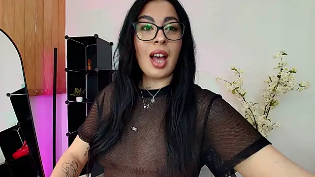 Snapshot of MissyScarlet chatting on 9, 5, 2026 MissyScarlet online show from 9, 5, 2026
