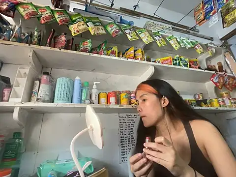 Snapshot of Sweetiebabe25 chatting on 19, 2, 2026 Sweetiebabe25 online show from 19, 2, 2026