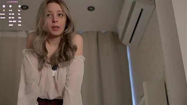 Snapshot of LeeryWonder chatting on 12, 2, 2026 LeeryWonder online show from 12, 2, 2026