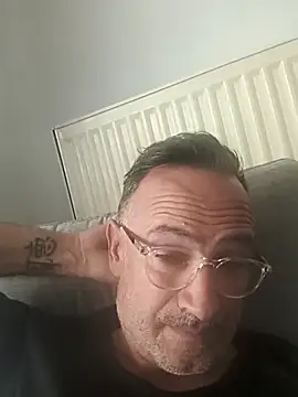 bobo672 online show from 28, 4, 2026