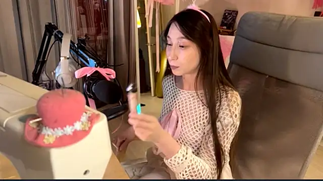 karinasun online show from 25, 2, 2026