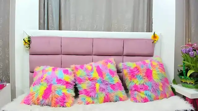 Snapshot of Keiry_Paloma chatting on 12, 2, 2026 Keiry Paloma online show from 12, 2, 2026