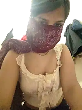 Snapshot of divyajaan4763 chatting on 22, 5, 2026 divyajaan4763 online show from 22, 5, 2026