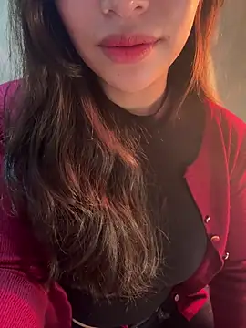 QuynhAnh 2k1 online show from 9, 2, 2026