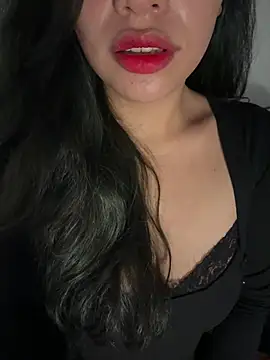 QuynhAnh 2k1 online show from 19, 2, 2026