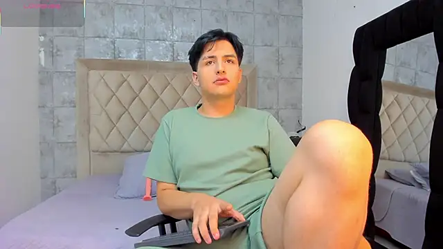 noahWolff  online show from 6, 2, 2026