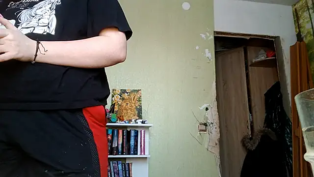 VannessaDillenbeck online show from 18, 2, 2026